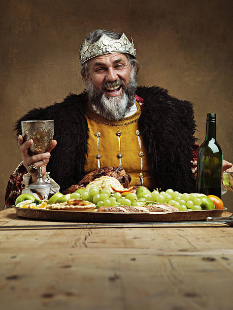 join me for a royal feast! - medieval banquet food dinner party 뉴스 사진 이미지