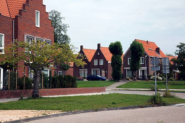 istock Dutch houses in Volendam 517020025