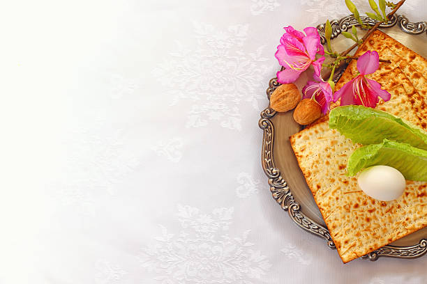 pesah ウェディングコンセプト（ジェーイッシュパスオーバー（過越しの祭）の祝日 - passover seder matzo table ストックフォトと画像