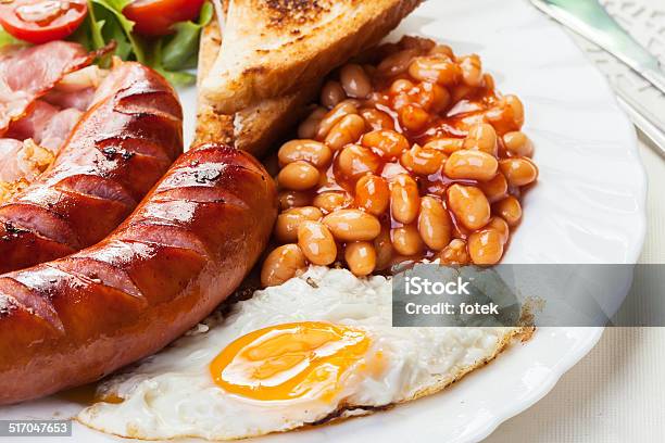 Desayuno Inglés Completo Foto de stock y más banco de imágenes de Al horno - Al horno, Alimento, Alimentos cocinados