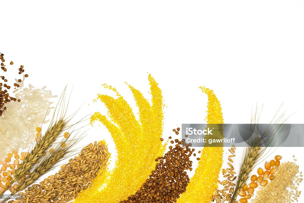 Cereais de milho, trigo, trigo sarraceno, milho, pão de centeio, arroz e ervilhas - Foto de stock de Agricultura royalty-free