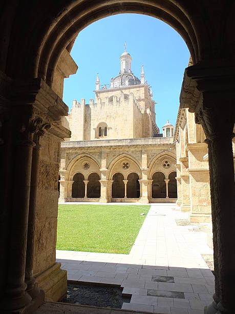 istock Coimbra Dome And Cloister 517076576