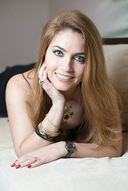 istock Caucasian bautiful woman 517099864