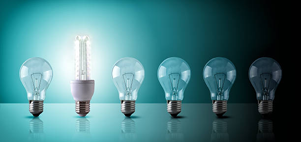 에너지 절감 컨셉입니다, 전등 시퀀스를 블루-그린 ba - light bulb led evolution development 뉴스 사진 이미지