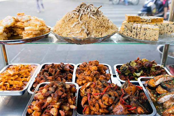 istock Vietnamese Street Food 517121784