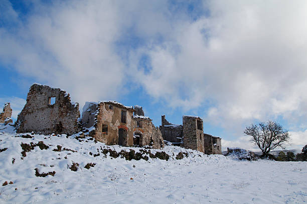 istock Old abandonded village at winter 517122996