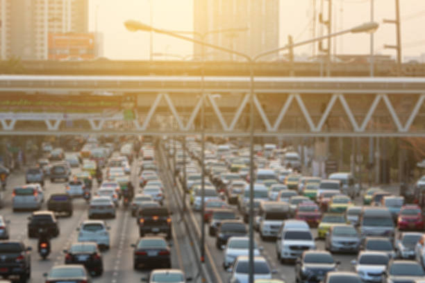 rozmazanie ruchu dżem z światło - land vehicle multiple lane highway driving traffic zdjęcia i obrazy z banku zdjęć