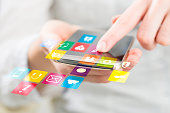 social-media-netzwerk-konzept.jpg?b=1&s=170x170&k=20&c=aK8Oz-I5NTXJnLbkxccXoZngmJMjcGfVwqy3iptjTcY=