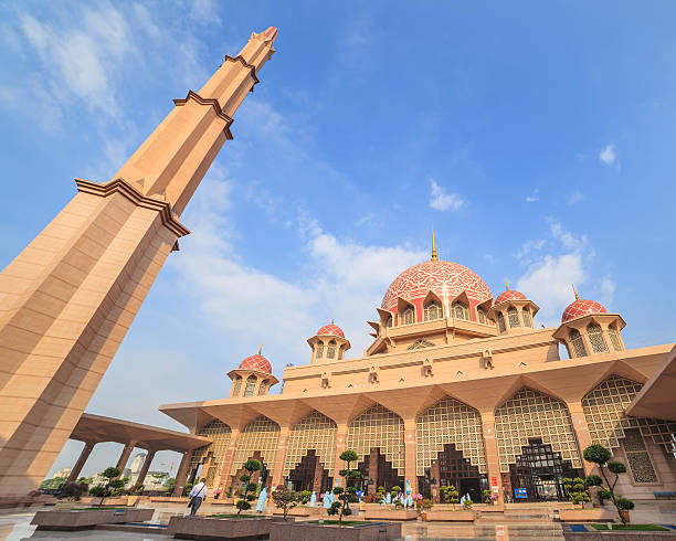 istock Putra Mosque at Putrajaya, Malaysia 517186385