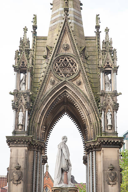 istock Albert Memorial by Noble, Albert Square, Manchester 517220677