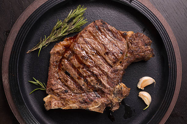 istock Grilled rare rib steak 517229180
