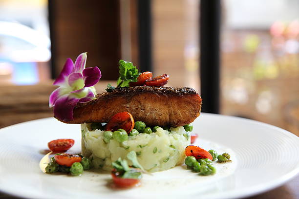 istock Grilled salmon with potato and vegetables 517234366