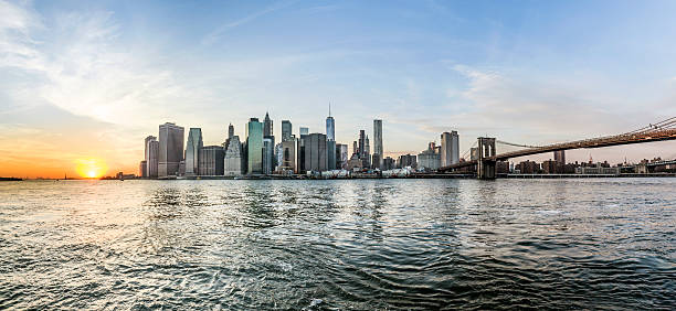 istock Manhattan Downtown urban view with Brooklyn bridge 517274898