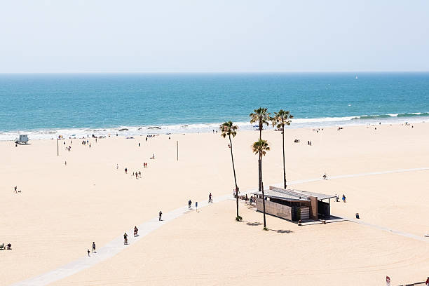 サンタモニカビーチ - santa monica city of los angeles beach los angeles county ストックフォトと画像