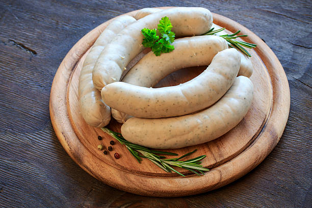 istock Raw rostbratwursts 517304324