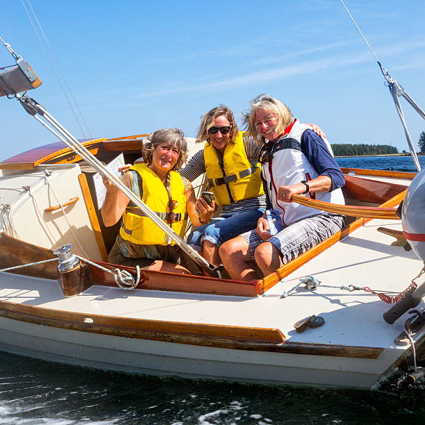 istock Sailboat Friends 517308305