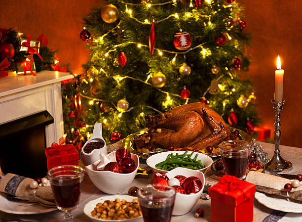 christmas turkey dinner - julbord buffe   ljus   julgran spis bildbanksfoton och bilder