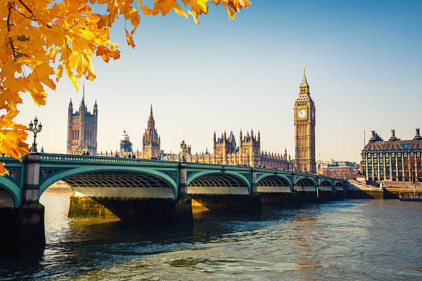 big ben e il parlamento a londra - london england thames river nobody big ben foto e immagini stock