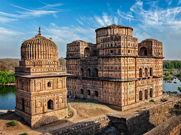 istock Royal cenotaphs of Orchha, India 517311084