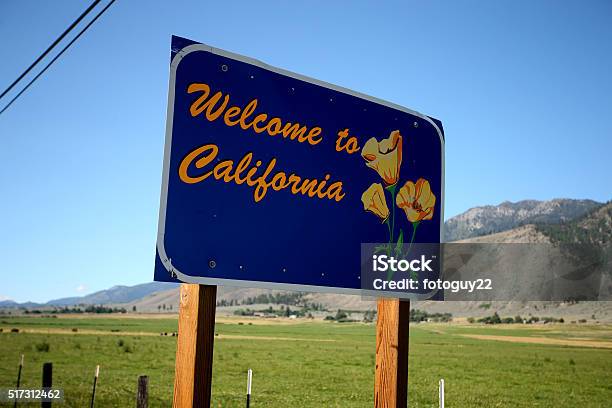 Welcome To California Sign Stock Photo - Download Image Now - California, Welcome Sign, Road Sign