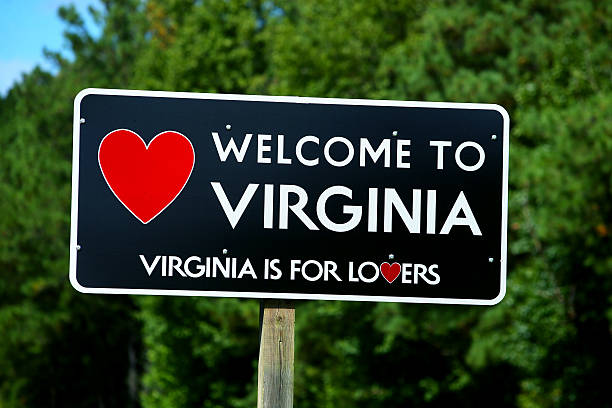 istock Welcome to Virginia sign 517336242