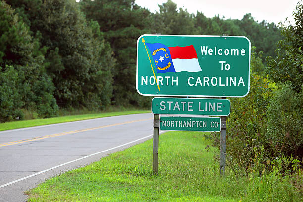 istock Welcome to North Carolina sign 517341558