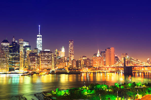 istock Panoramic view of Manhattan with Freedom tower in background 517363193
