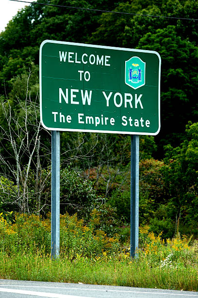 istock Welcome to New York sign 517370556