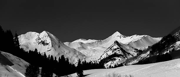 istock Colorado Mountain, winter near Crested Butte 517372158
