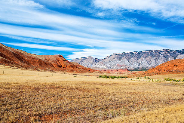 paysage coloré de wyoming - bighorn mountains photos et images de collection