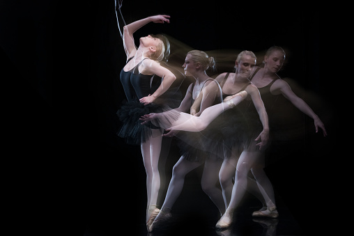 Multiple Exposure - Woman ballet dancinghttp://www.twodozendesign.info/i/1.png