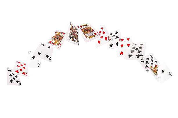 jogo de cartas a voar. isolar no fundo branco - poker cards royal flush heart shape imagens e fotografias de stock