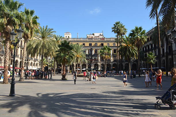 istock Barcelona Plaza Reial 517375495