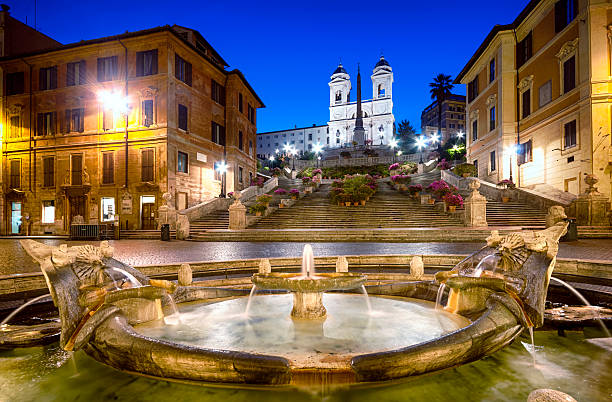 les marches de la place d'espagne, rome-italie - piazza di spagna spanish steps church trinita dei monti photos et images de collection