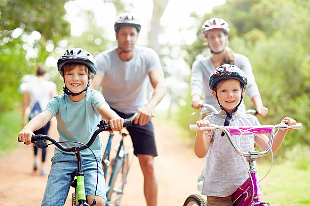 istock Family activities outdoors 517376861