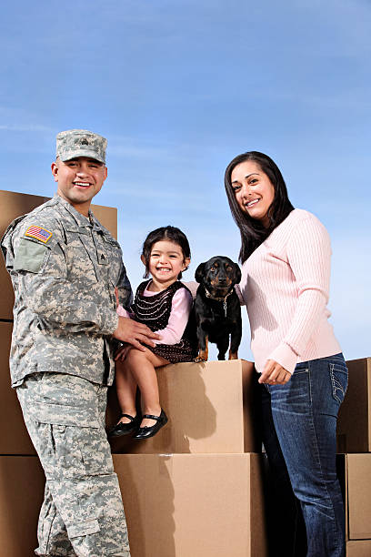 istock U S Soldier & Family 517395915