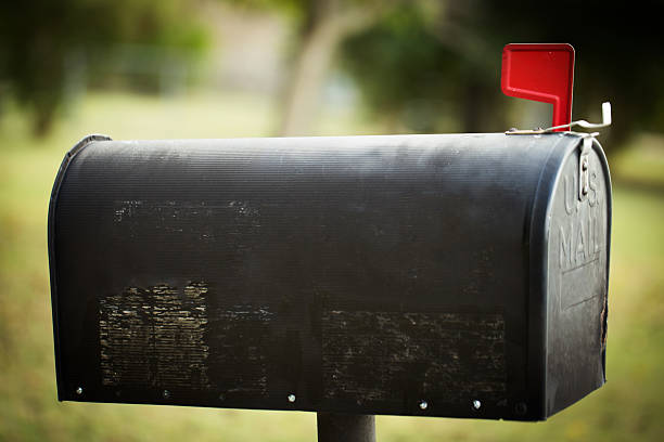 istock Old Fashion Mail Box 517396243