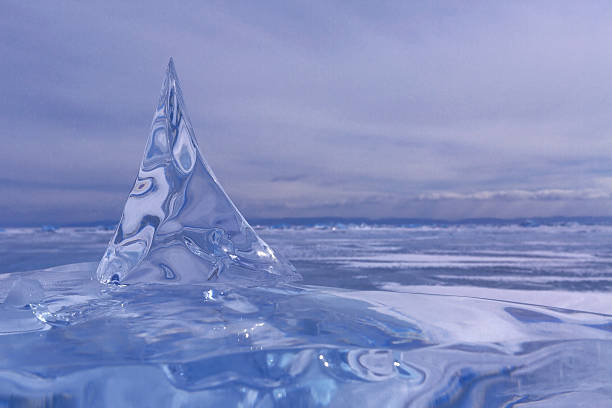 istock Beautiful piece of ice on the lake surface 517414242