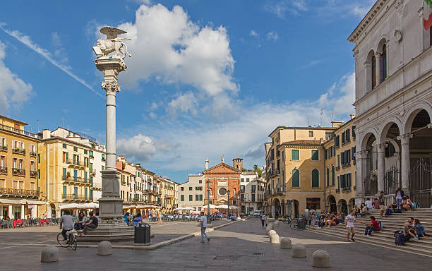 padua - piazza dei signori square - padua stockfoto's en -beelden