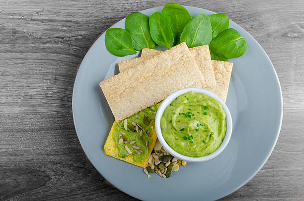 istock Avocado-Buttermilk Green Goddess Dip 517472099