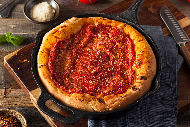 istock Homemade Skillet Deep Dish Chicago Pizza 517498978