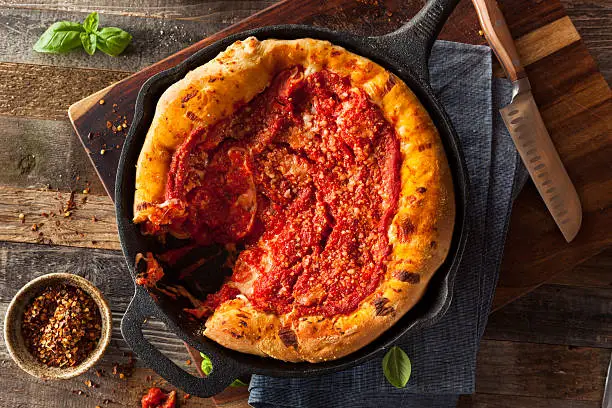 Homemade Skillet Deep Dish Chicago Pizza with Mozzarella