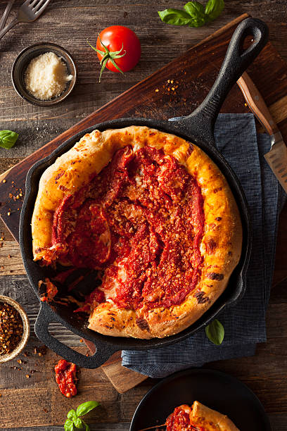 istock Homemade Skillet Deep Dish Chicago Pizza 517499696