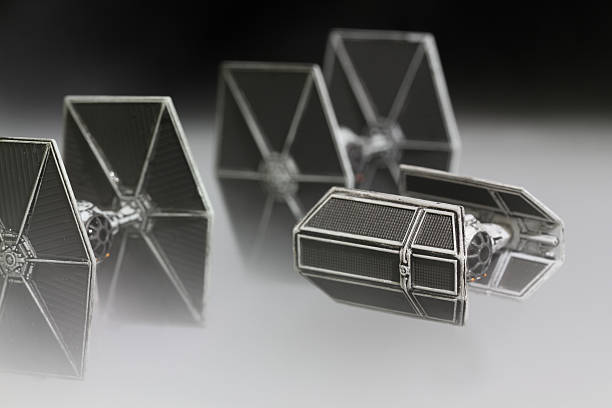 flug von hass - tie fighter stock-fotos und bilder