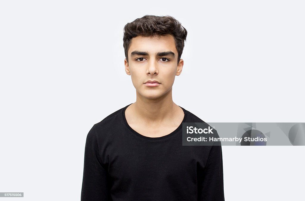 Retrato de adolescente sobre fondo blanco - Foto de stock de Etnias de Oriente Medio libre de derechos