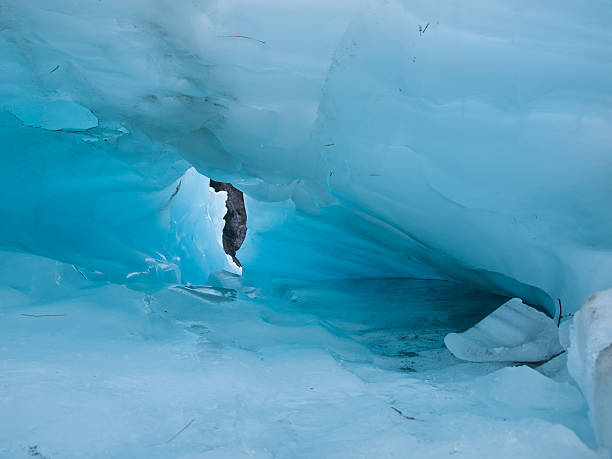 데테일 블루 빙판 호울 따라 빙하 - ice new zealand cave adventure 뉴스 사진 이미지