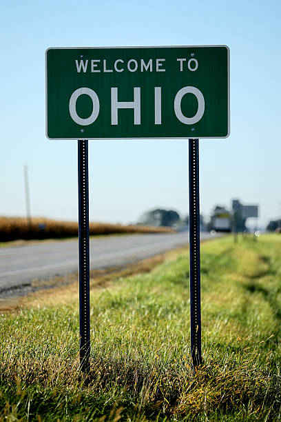 istock Welcome to Ohio Sign 517524608