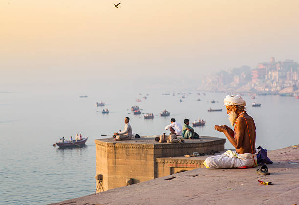 varanasi_pray_sadhu - religion spirituality serene people tranquil scene ストックフォトと画像