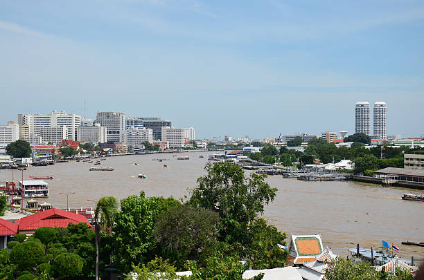 istock Viewpoint Chao Phraya River from Prang of Wat Arun 517533427