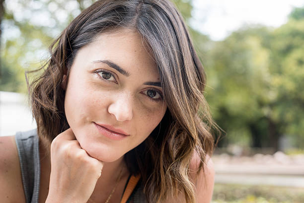 istock Young pretty woman 517548034